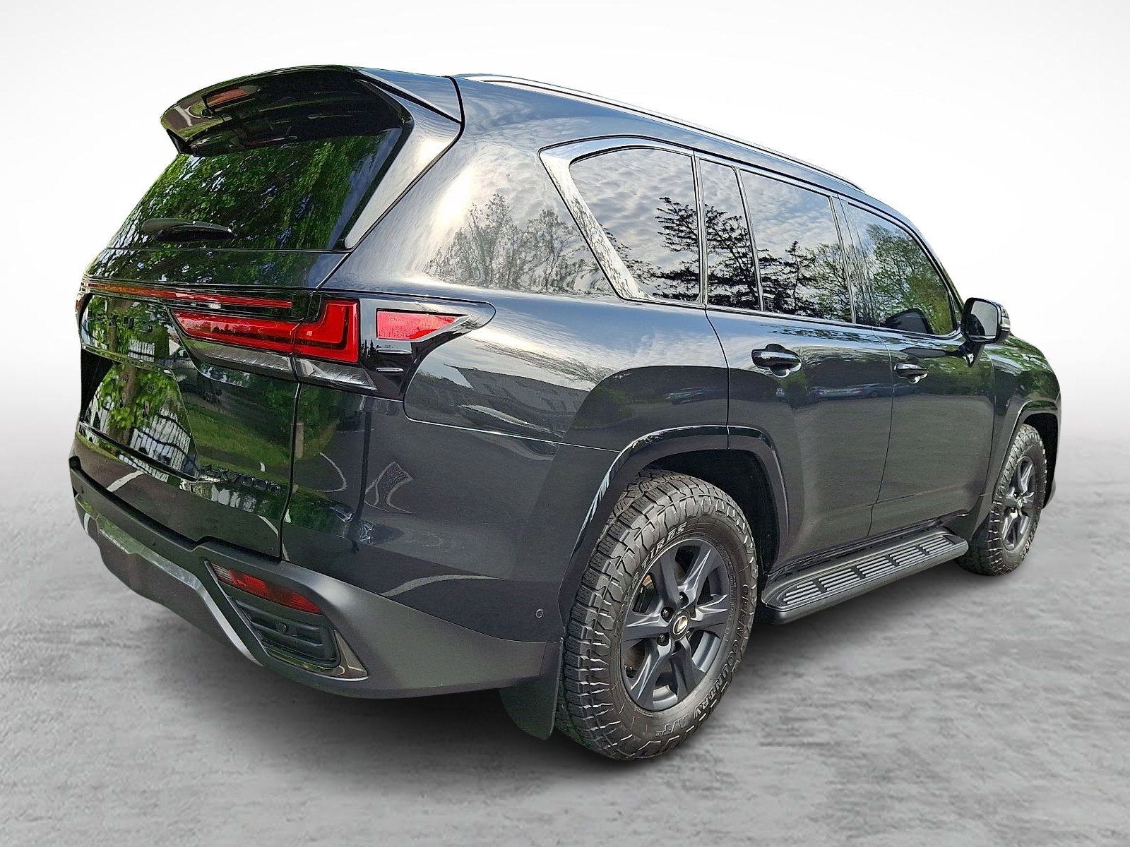 Certified 2025 Lexus LX 700h Overtrail AWD/4WD image 6