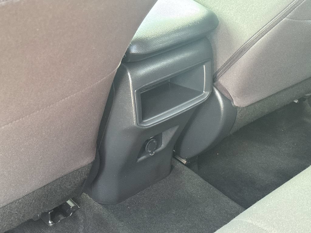 Used 2019 Toyota RAV4 LE w/ All Weather Liner Package AWD/4WD image 35
