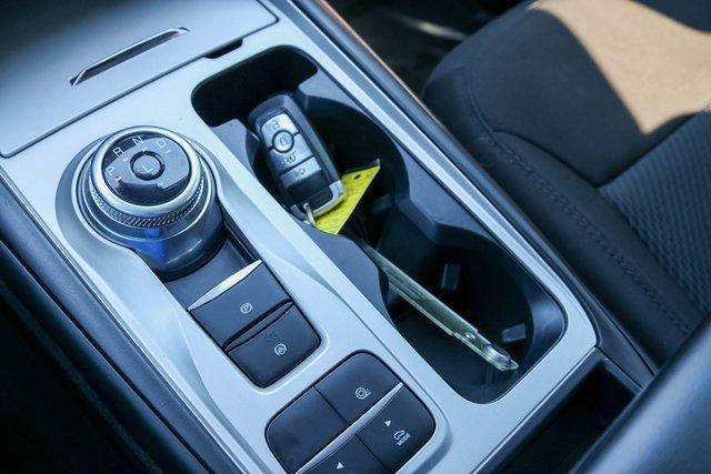 Used 2022 Ford Explorer XLT image 22