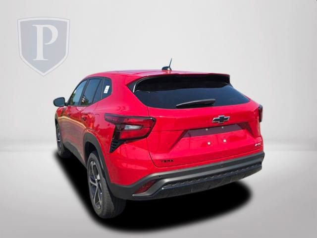 New 2026 Chevrolet Trax RS w/ Driver Confidence Package FWD image 8