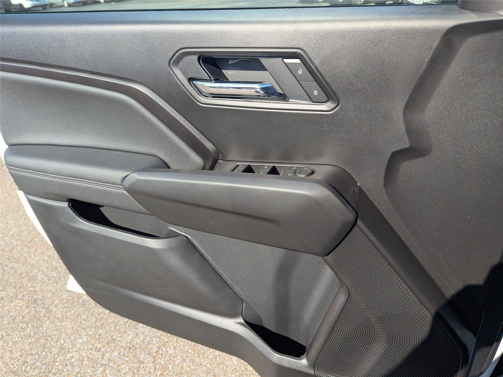 New 2026 GMC Canyon Elevation w/ Convenience Package image 17