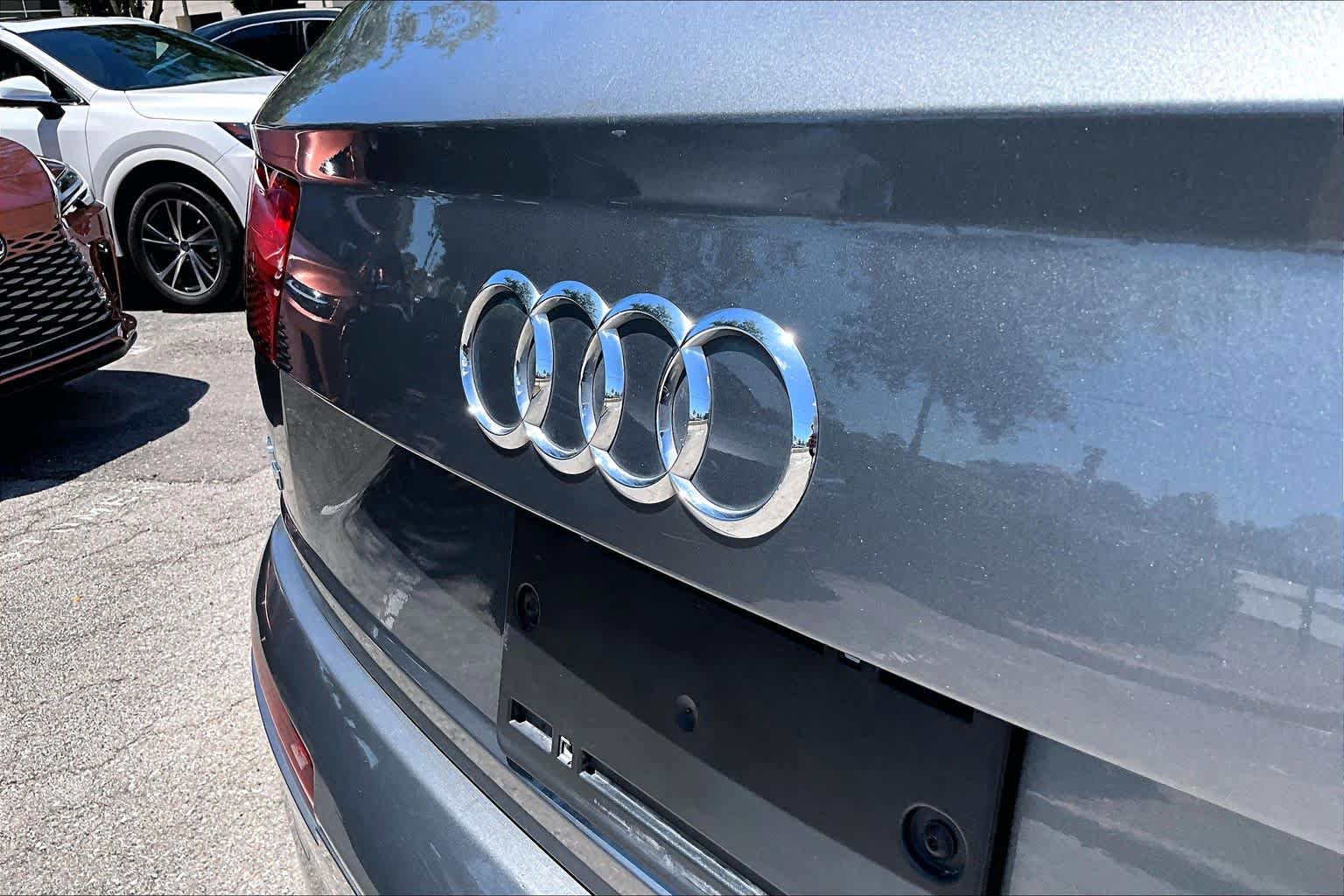 Used 2017 Audi Q7 3.0T Premium Plus AWD/4WD image 31