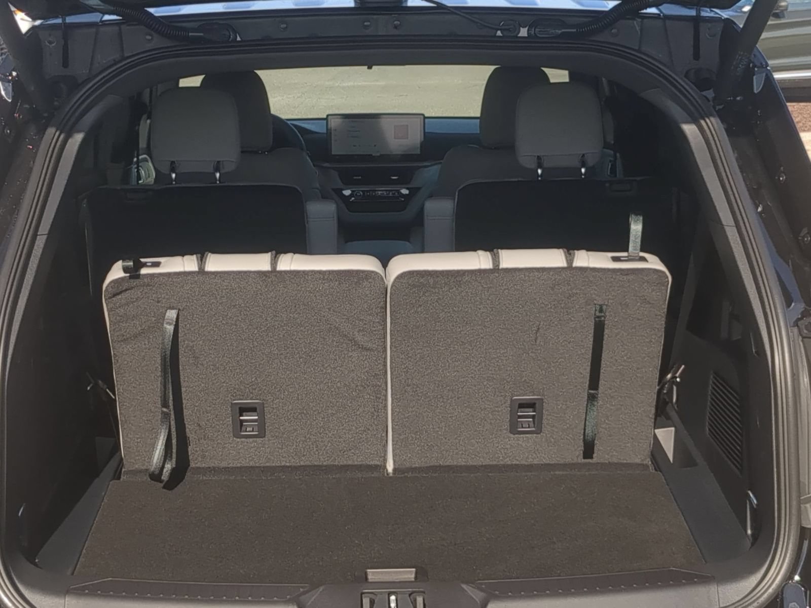 New 2027 Ford Explorer Active AWD/4WD image 34
