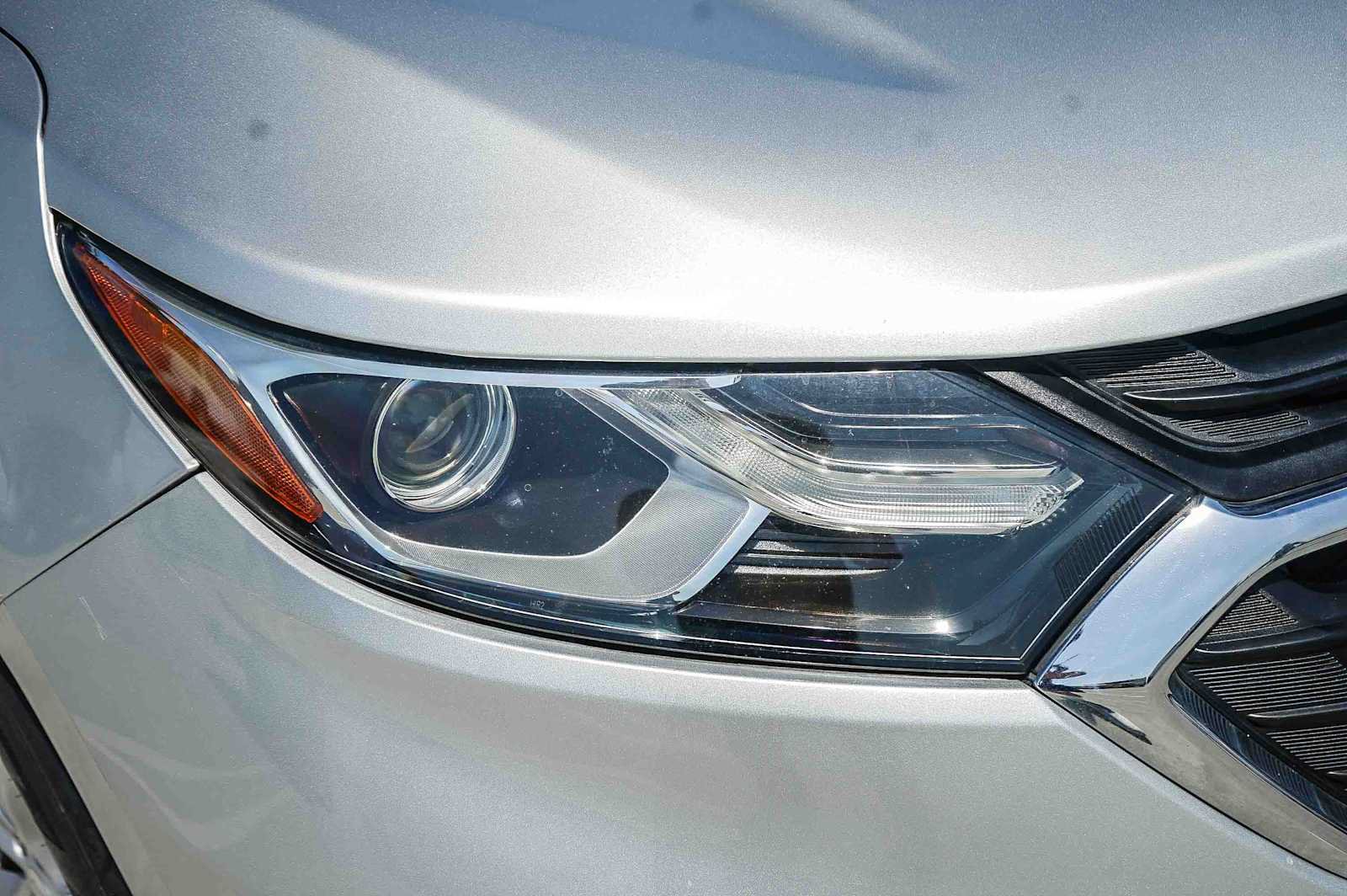Used 2019 Chevrolet Equinox LS FWD image 4