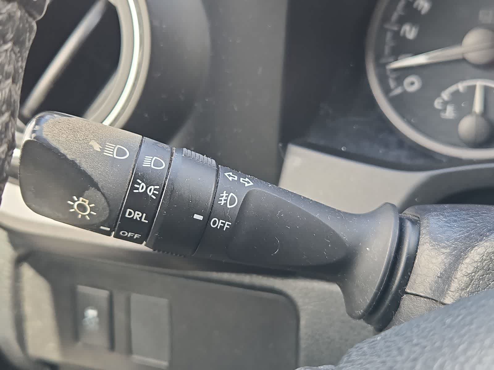 Used 2020 Toyota Tacoma TRD Off-Road AWD/4WD image 26