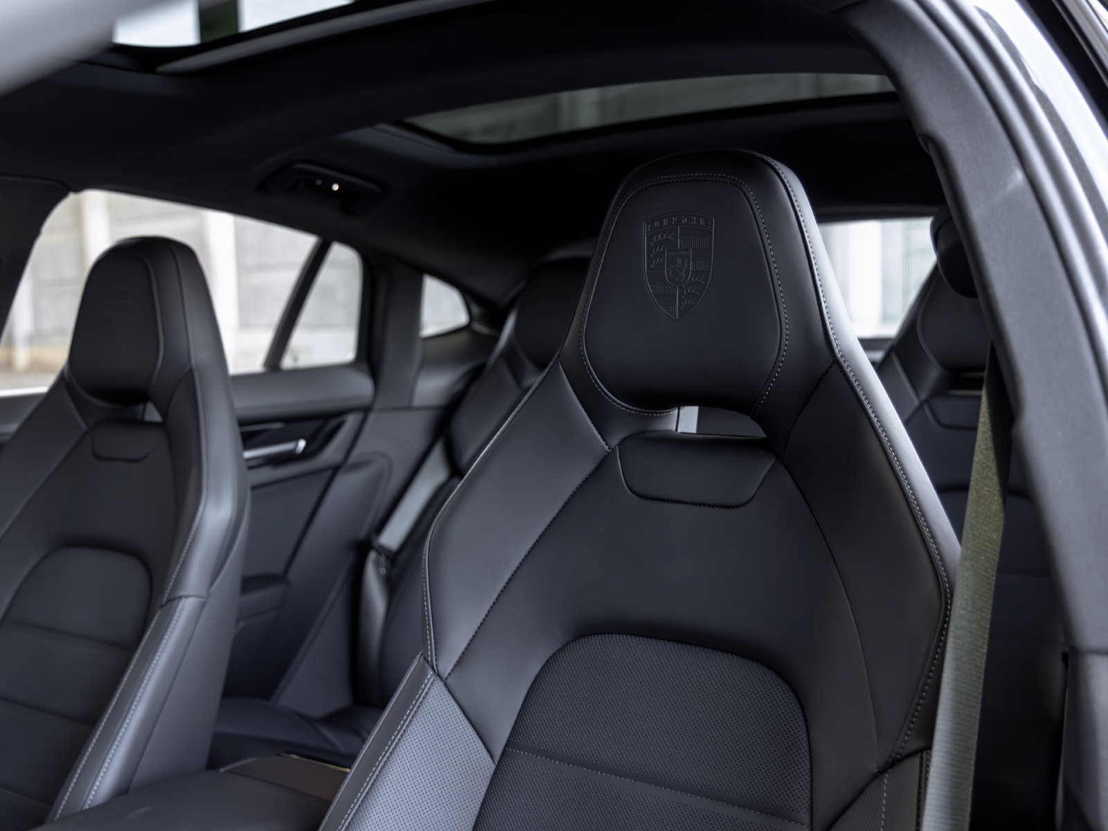 Certified 2024 Porsche Panamera 4 AWD/4WD image 27