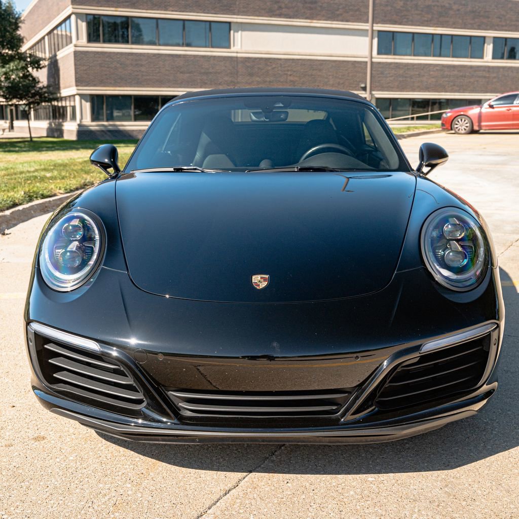 Used 2018 Porsche 911 Carrera 4S image 9
