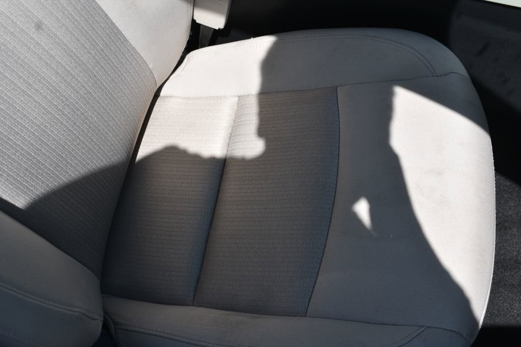 Used 2025 Nissan Altima 2.5 SV image 24