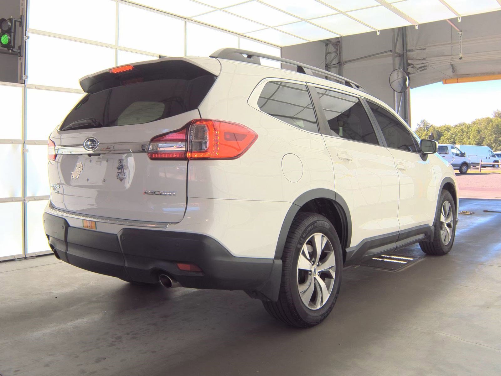 Used 2021 Subaru Ascent Premium w/ Convenience Package AWD/4WD image 7