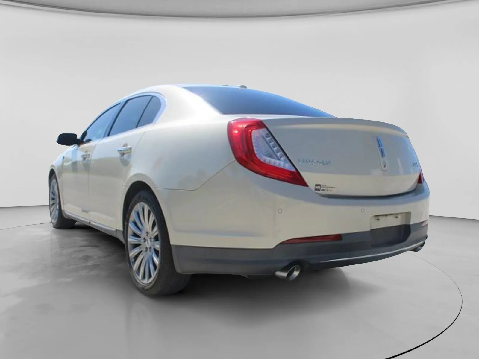 Used 2014 Lincoln MKS w/ Equipment Group 101A FWD image 8