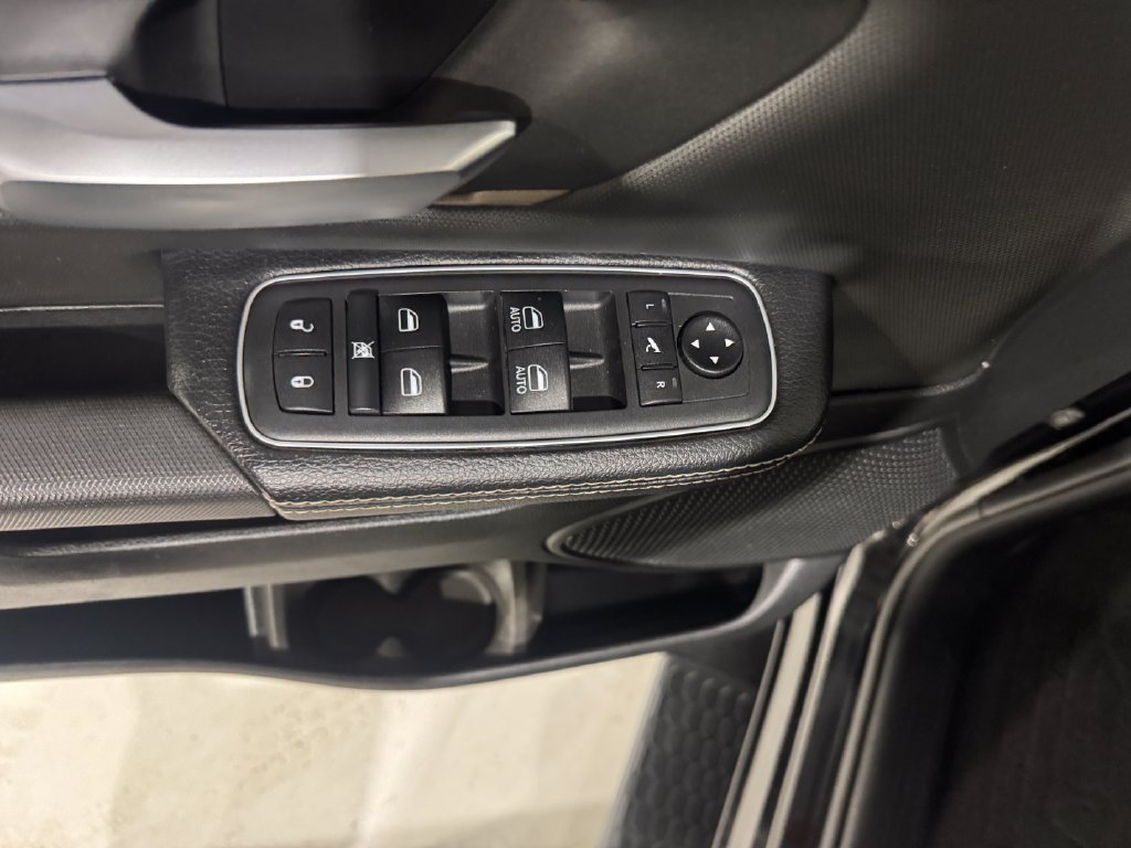 Used 2020 RAM 1500 Rebel w/ Level 1 Equipment Group AWD/4WD image 17