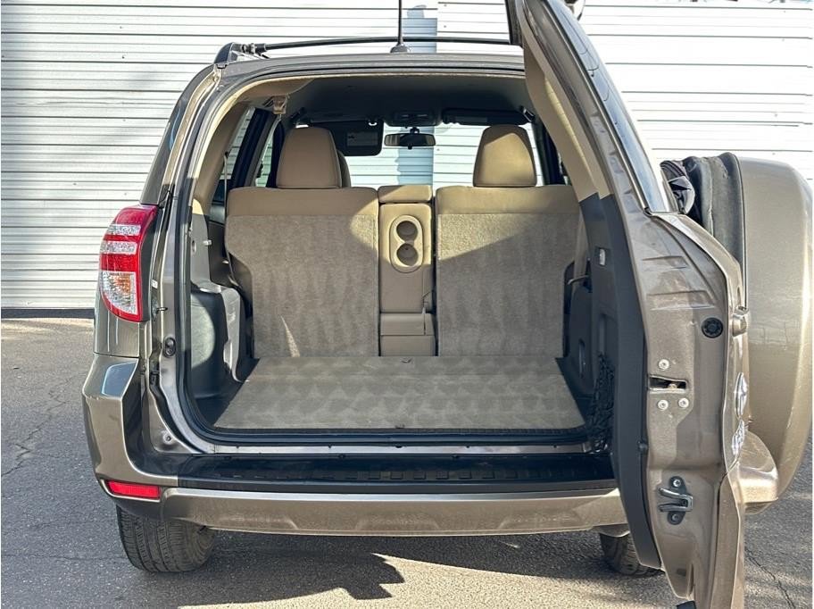 Used 2011 Toyota RAV4 AWD w/ Base L4 Extra Value Pkg image 25