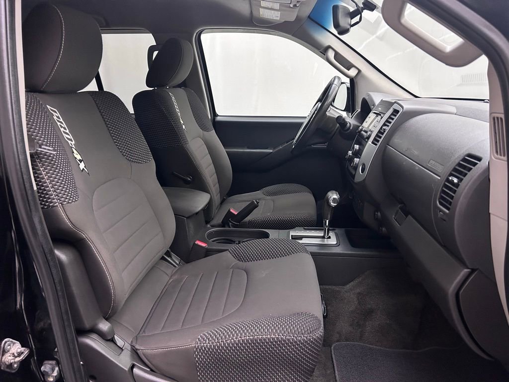 Used 2014 Nissan Frontier PRO-4X image 15
