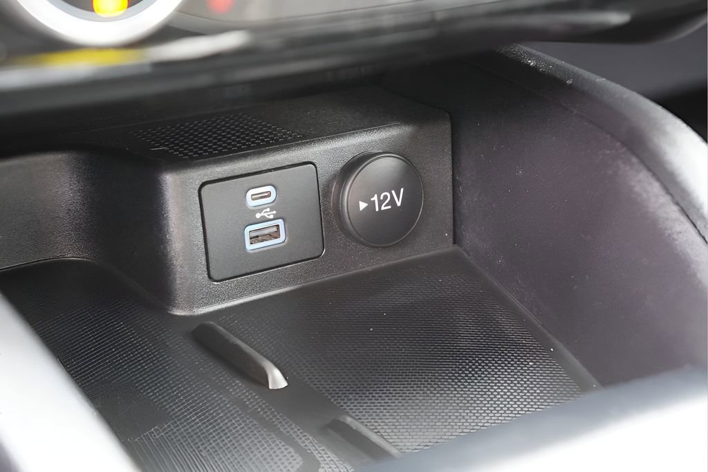Used 2022 Ford Escape SEL w/ Technology Package image 27