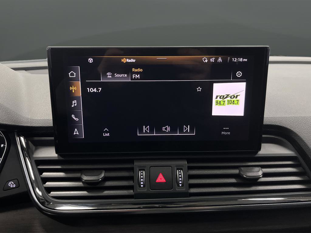 Used 2023 Audi Q5 2.0T Premium w/ Convenience Package image 18