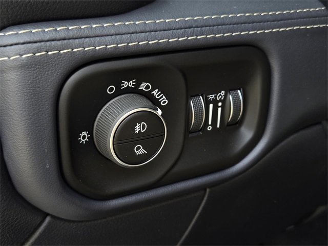 Used 2023 RAM 2500 Limited image 21