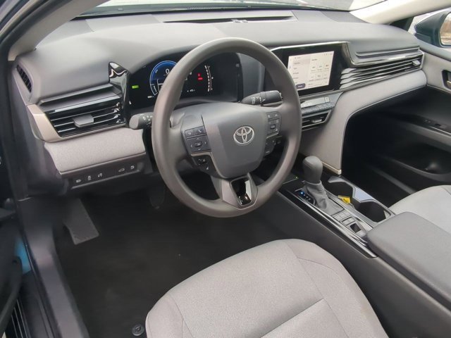Certified 2025 Toyota Camry LE image 9
