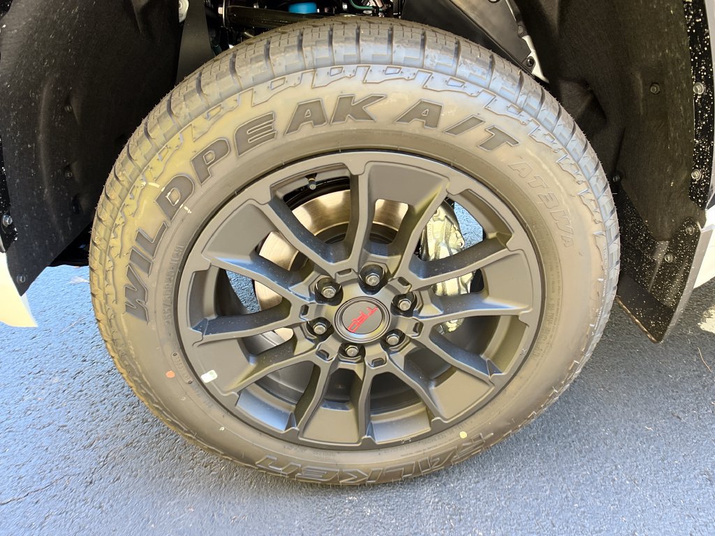 New 2026 Toyota Tundra Limited AWD/4WD image 25