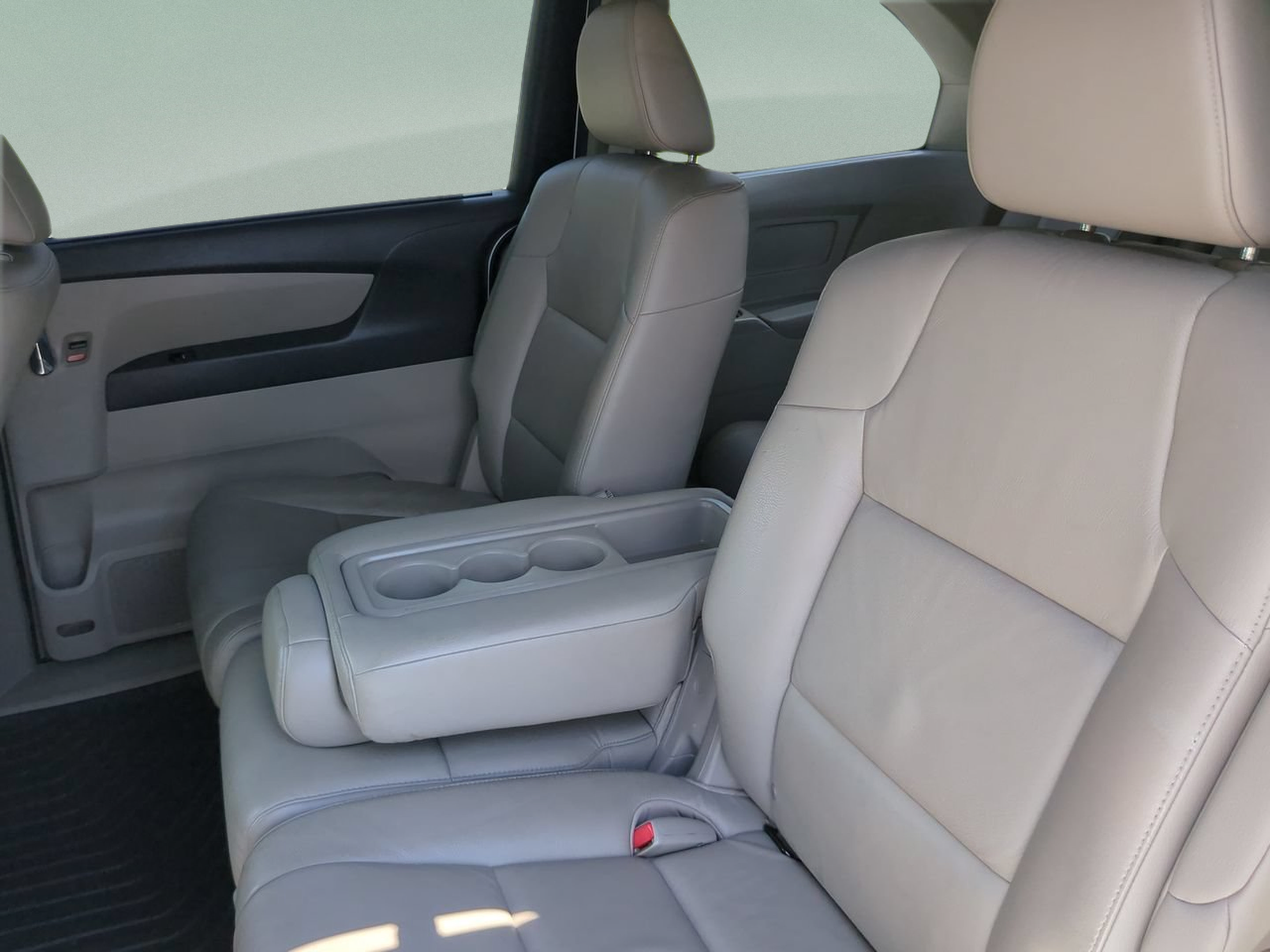 Used 2016 Honda Odyssey EX-L image 18