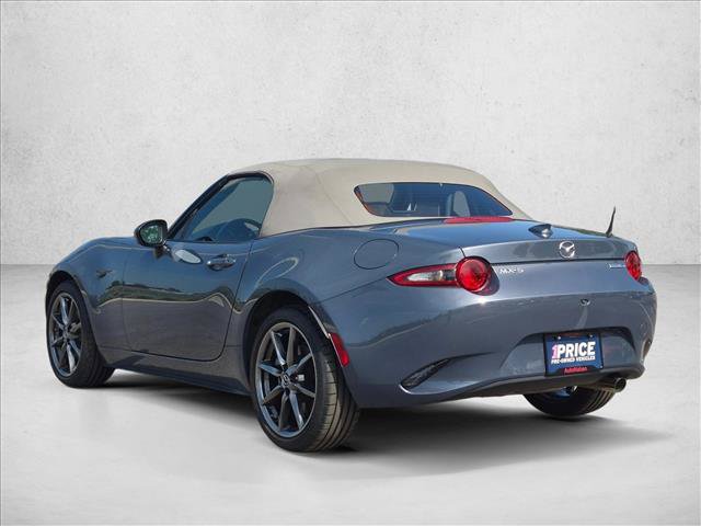Used 2020 MAZDA MX-5 Miata Grand Touring RWD image 8