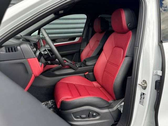 New 2026 Porsche Cayenne Coupe AWD/4WD image 5