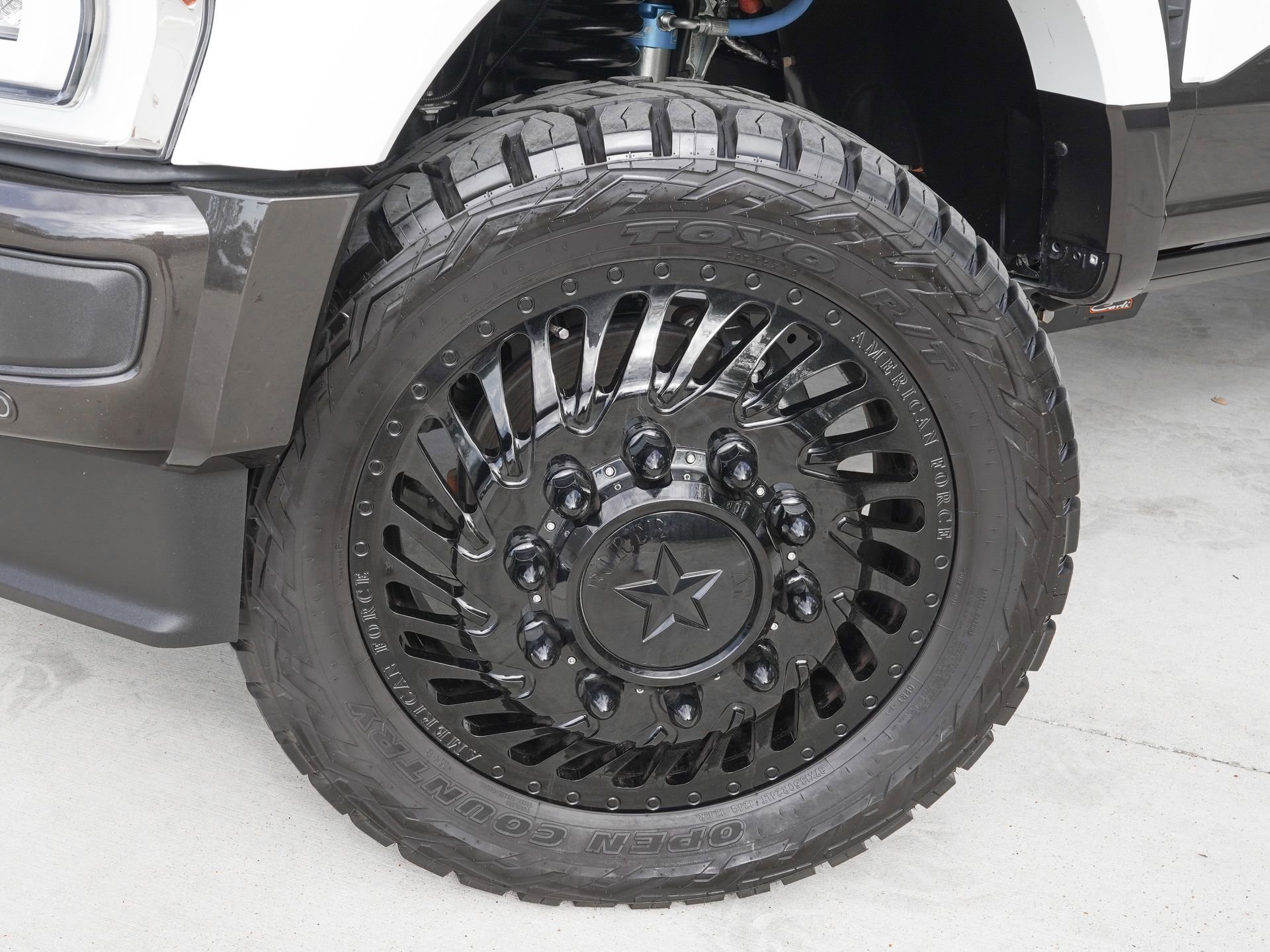 Used 2025 Ford F450 King Ranch w/ Snow Plow/Camper Package image 32