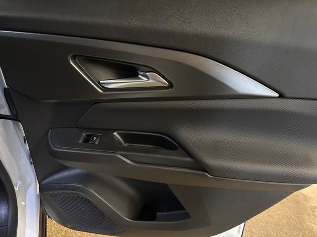 New 2026 Chevrolet Equinox EV LT FWD image 24