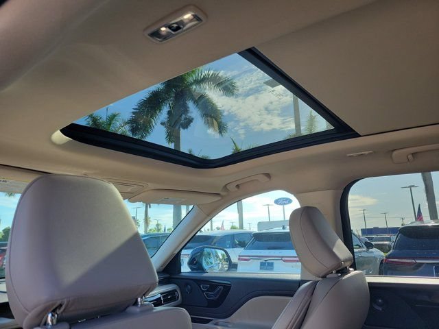 Certified 2024 Lincoln Aviator Reserve w/ Elements Package Plus RWD image 16