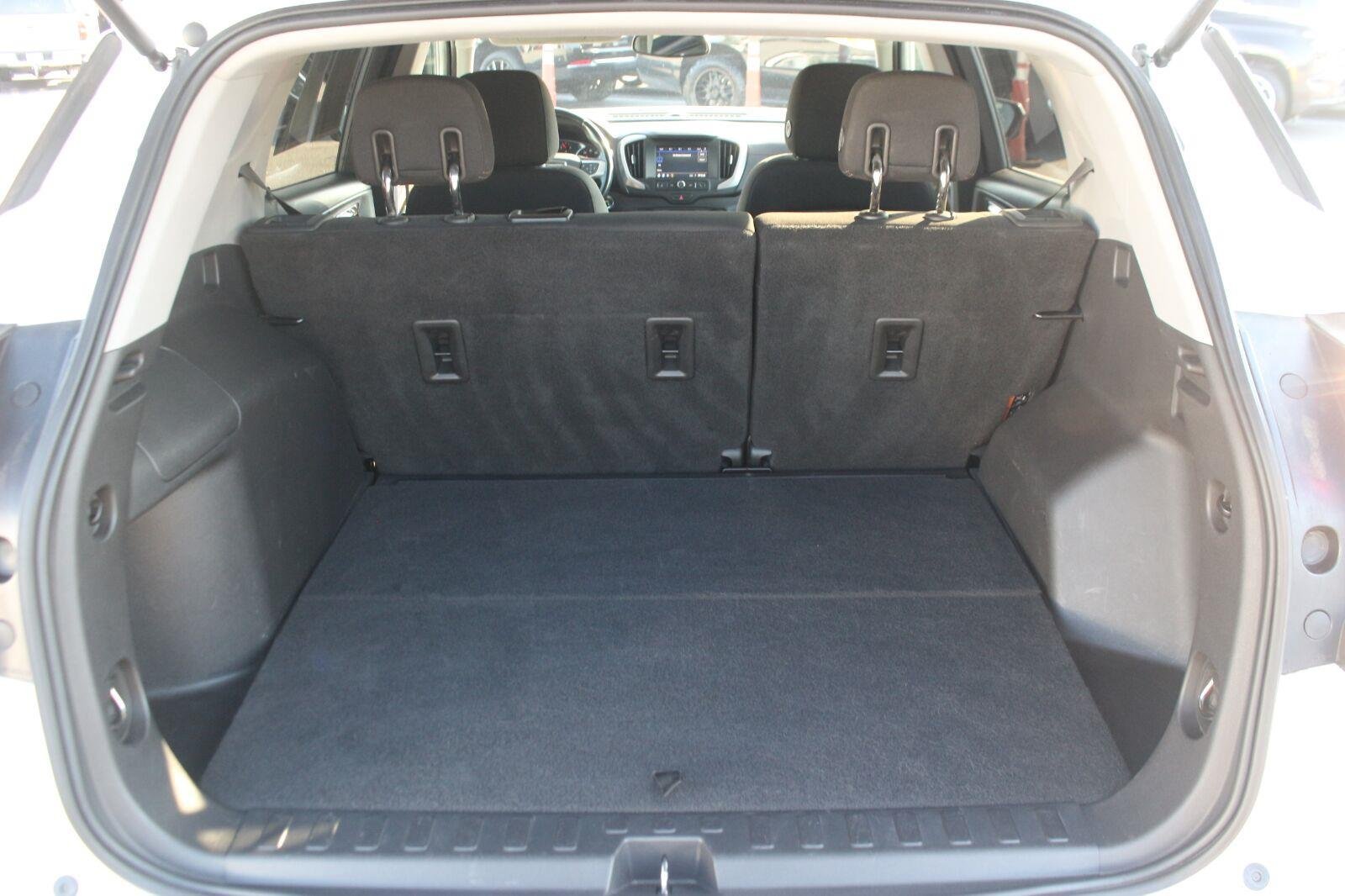 Used 2020 GMC Terrain SLE FWD image 10