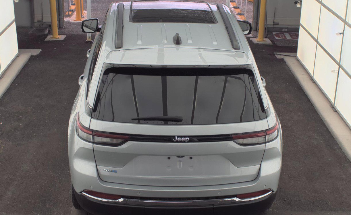 Used 2022 Jeep Grand Cherokee Limited 4xe AWD/4WD image 5