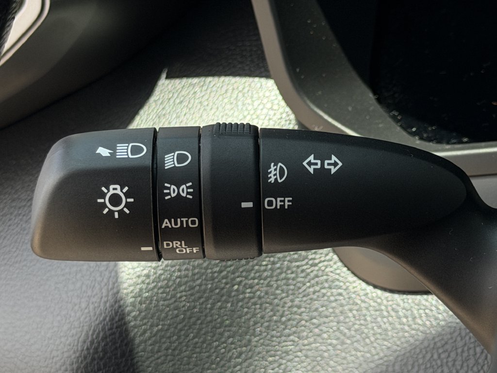 Used 2024 Toyota Tundra Limited AWD/4WD image 24