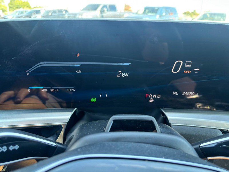 Used 2023 Cadillac Lyriq 2WD image 18