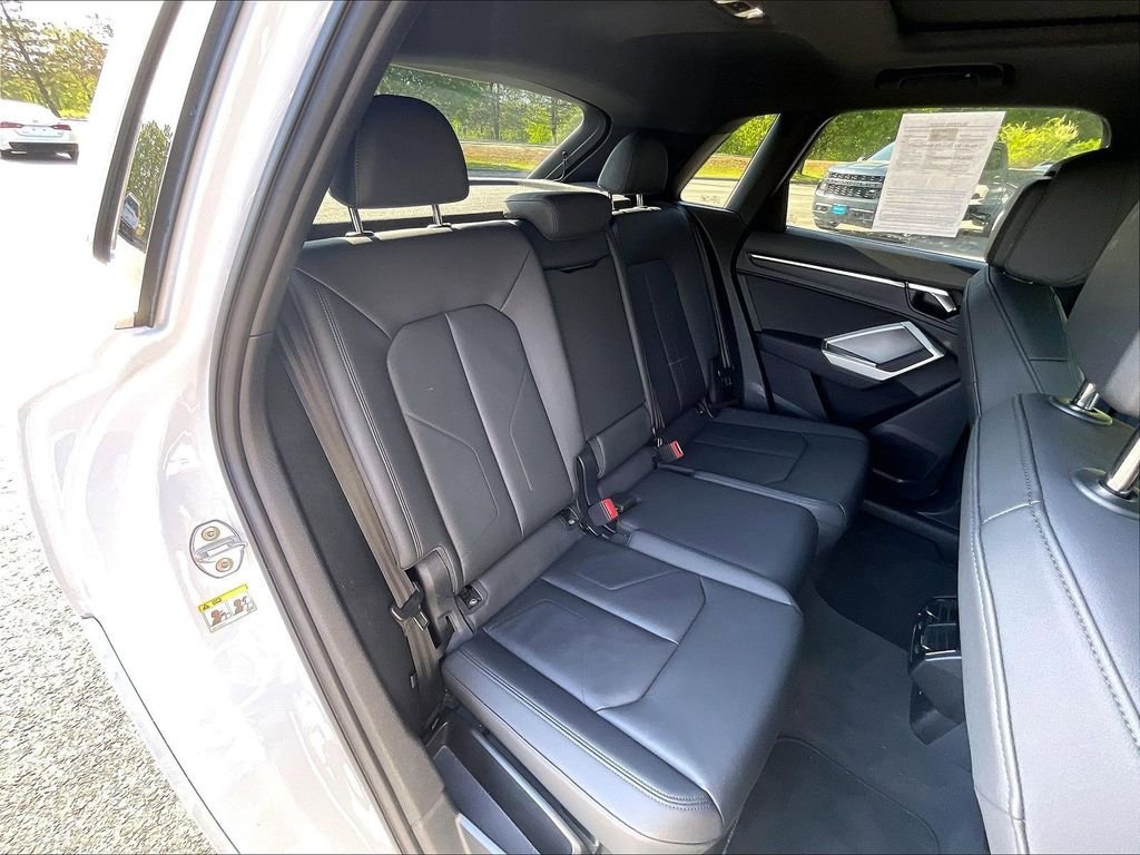 Used 2025 Audi Q3 2.0T Premium AWD/4WD image 16