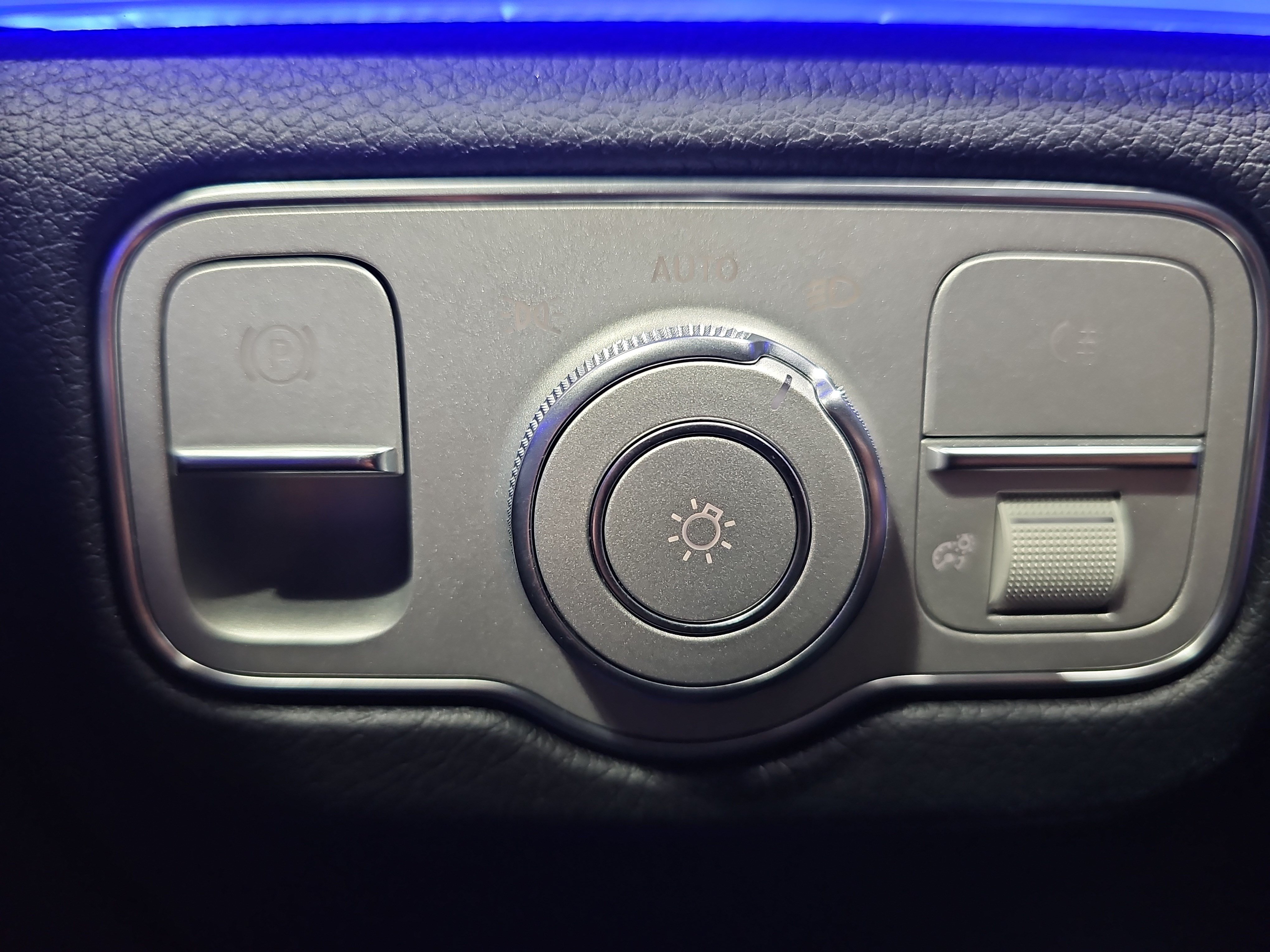 Used 2024 Mercedes-Benz GLE 350 4MATIC image 25