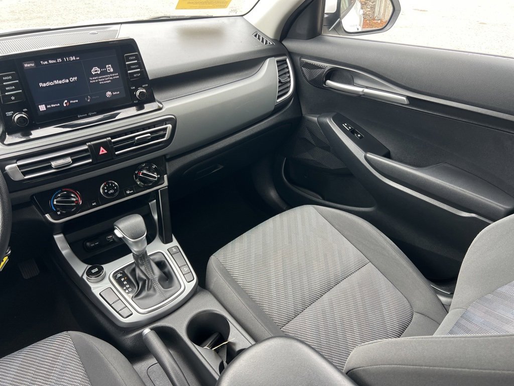 Used 2023 Kia Seltos LX image 19