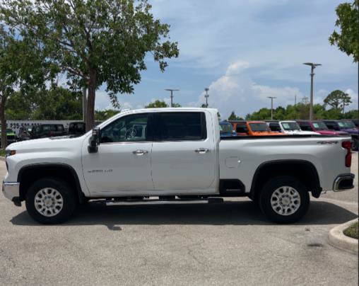 Used 2024 Chevrolet Silverado 2500 LTZ AWD/4WD image 2