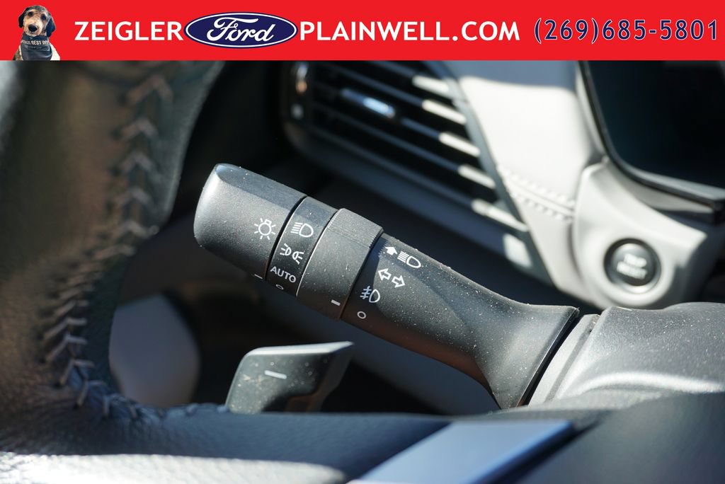 Used 2023 Subaru Outback Premium AWD/4WD image 25