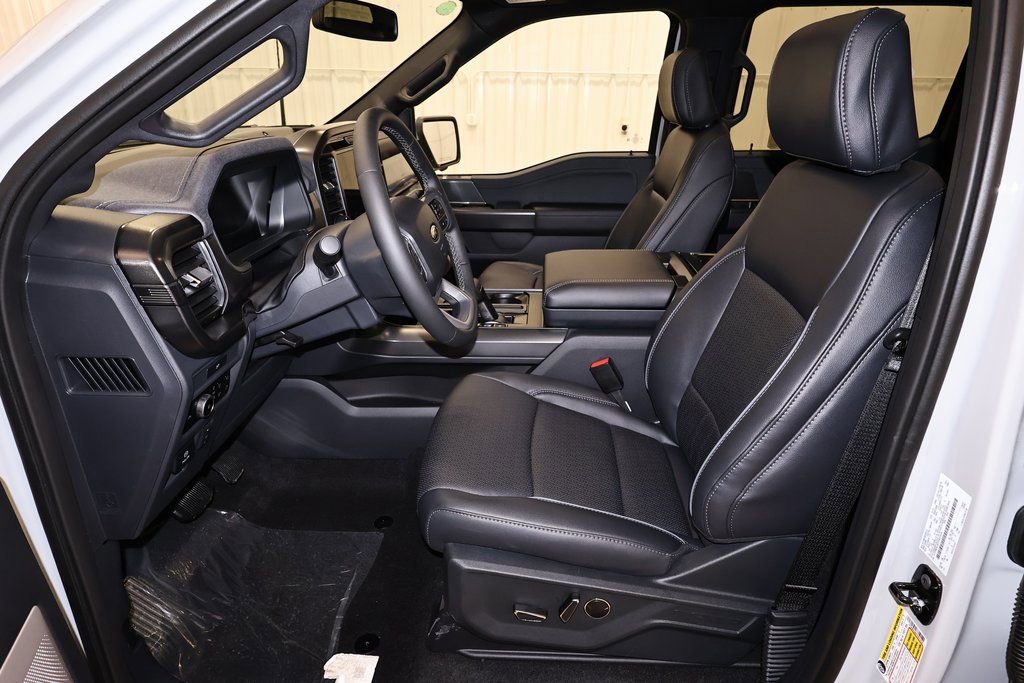 New 2026 Ford F150 Lariat w/ Equipment Group 502A High image 11