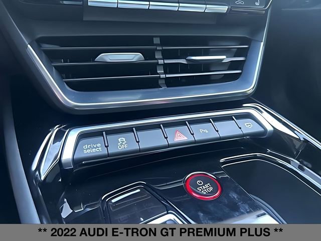 Used 2022 Audi e-tron GT Premium Plus AWD/4WD image 31