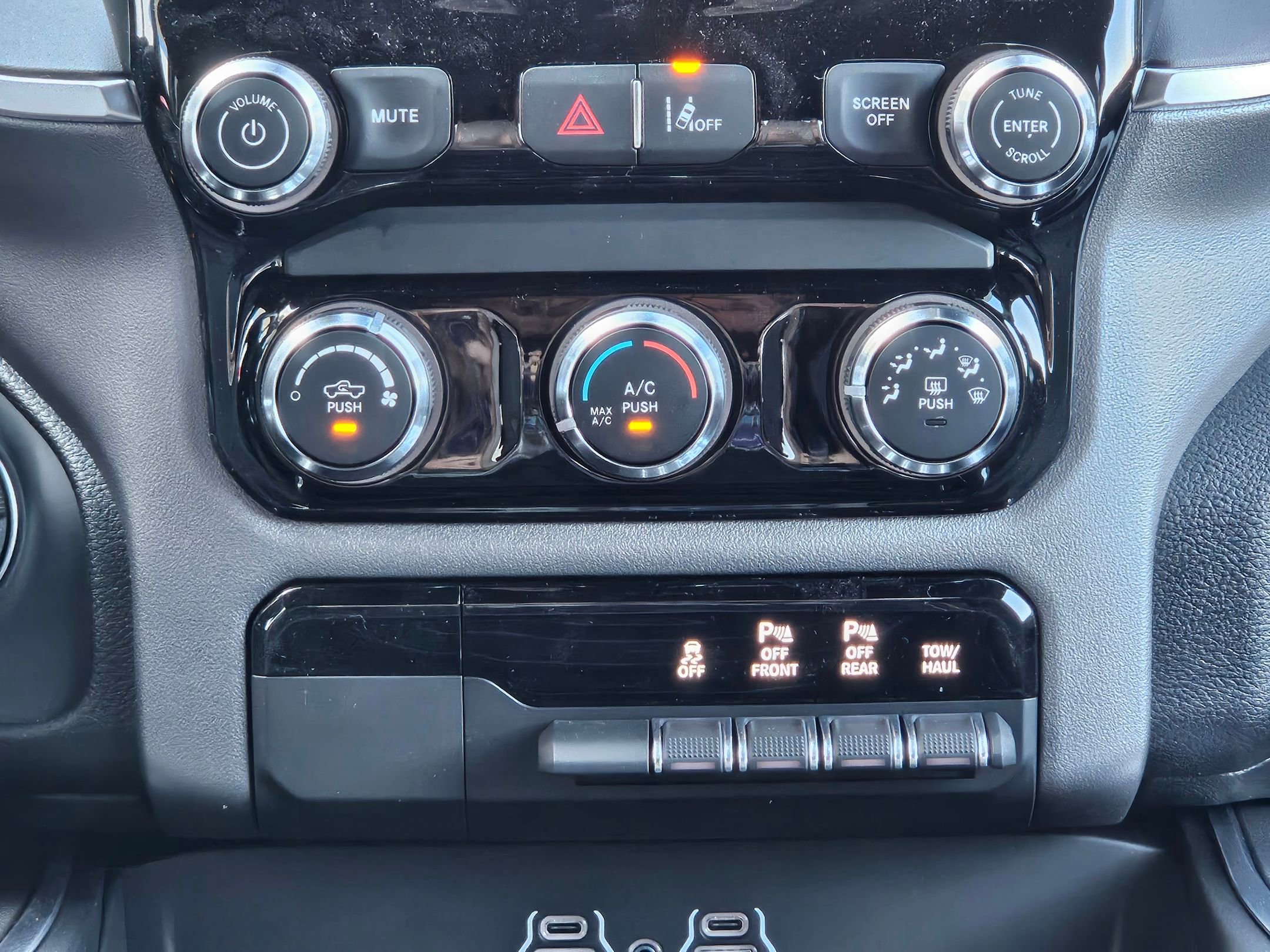 New 2026 RAM 1500 Express image 11