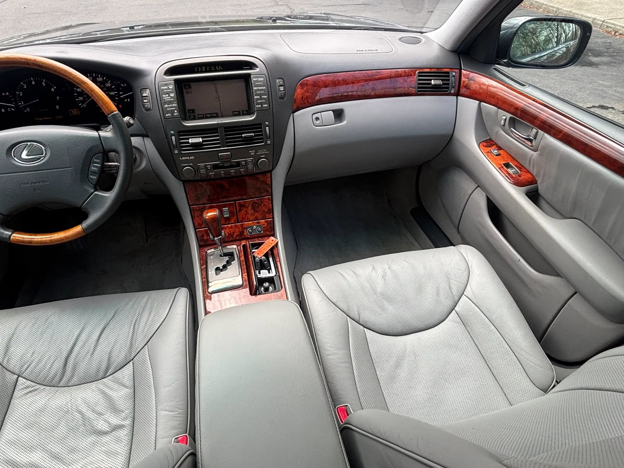 Used 2004 Lexus LS 430 image 29