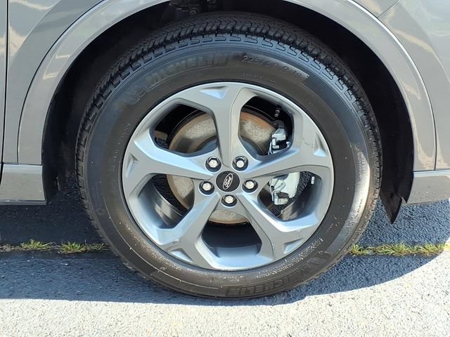 Used 2024 Ford Escape ST-Line w/ Tech Pack #1 AWD/4WD image 11