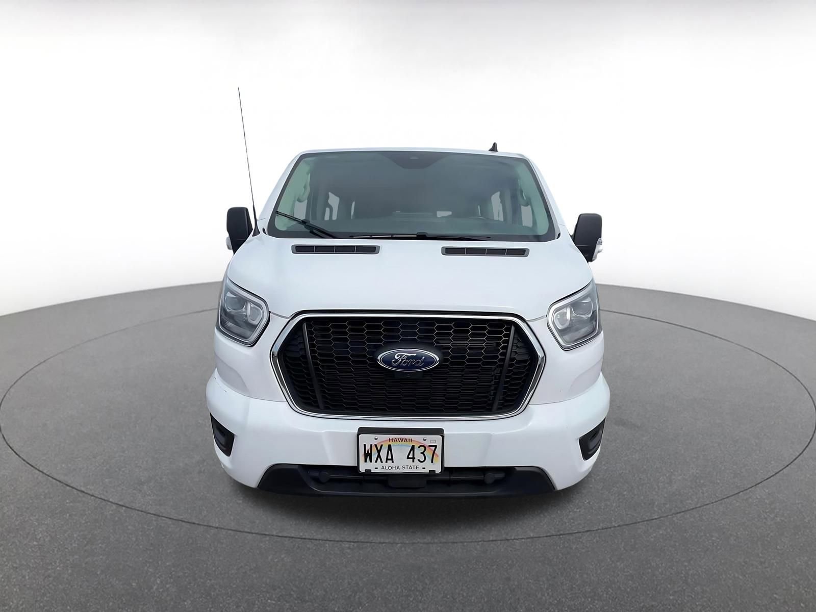 Used 2023 Ford Transit 350 XLT image 4