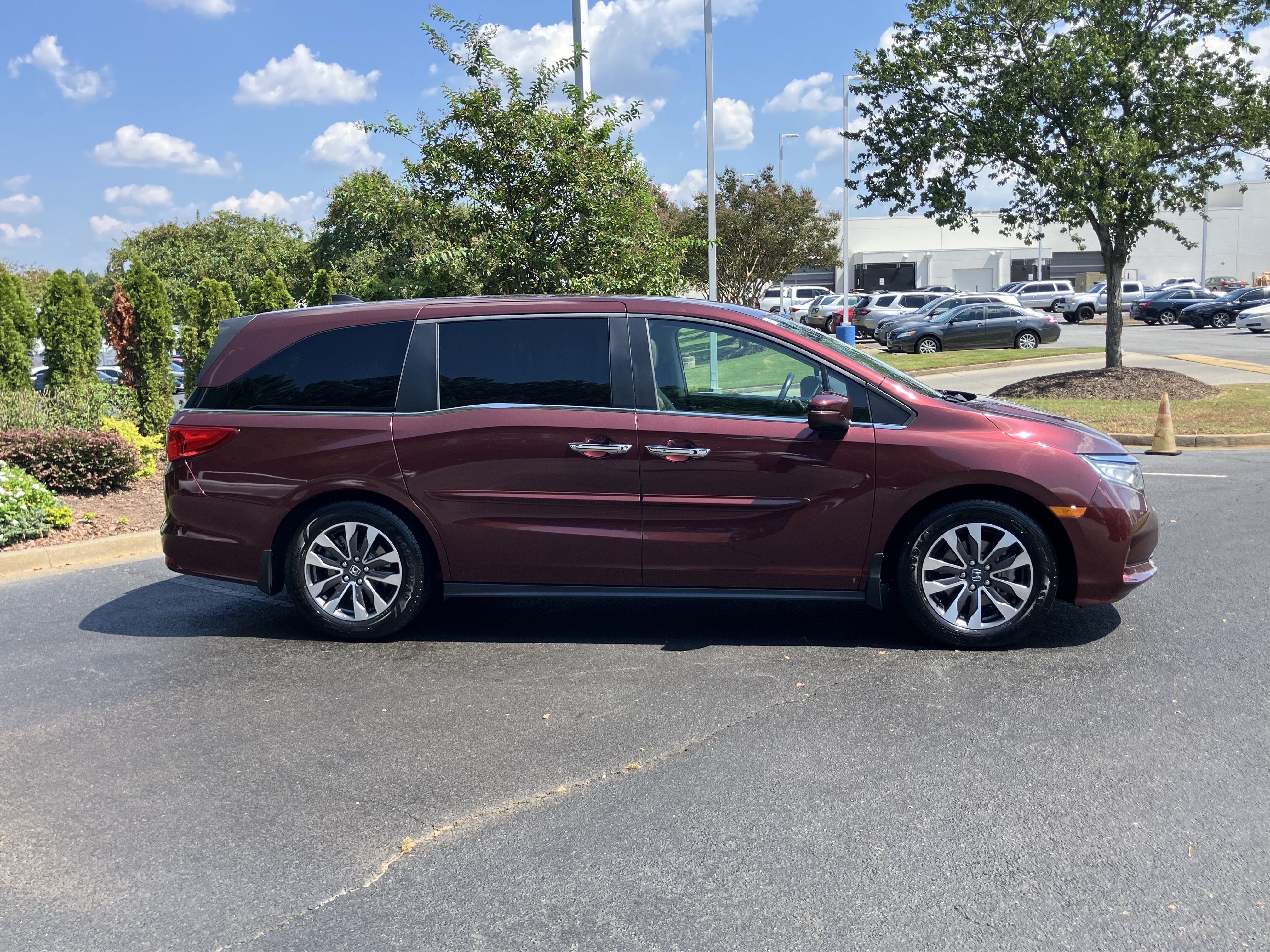 Used 2021 Honda Odyssey EX-L image 11