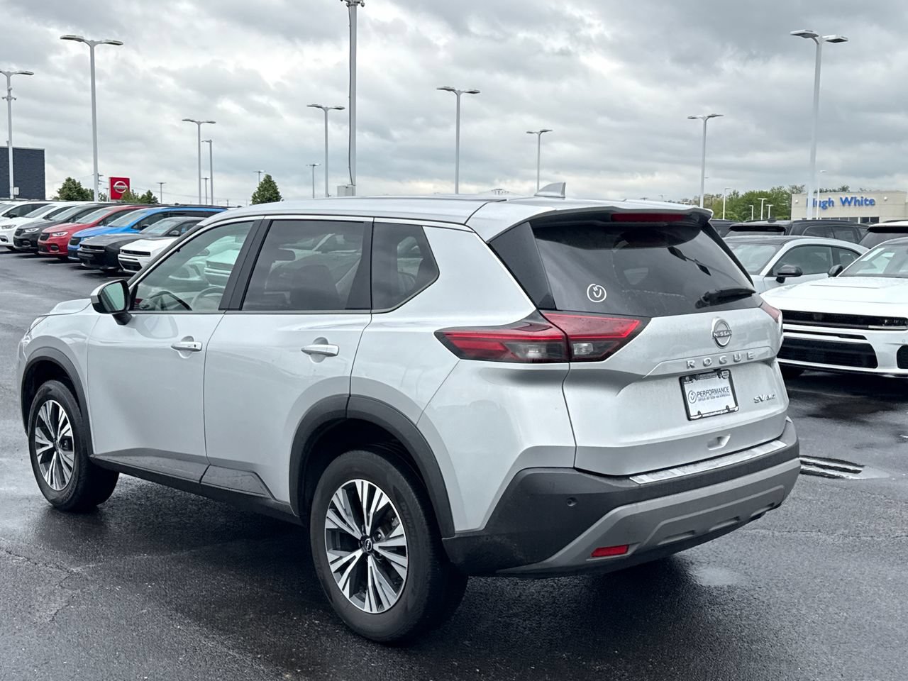Used 2023 Nissan Rogue SV AWD/4WD image 5