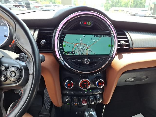 Used 2019 MINI Cooper S w/ Driver Assistance Package FWD image 16