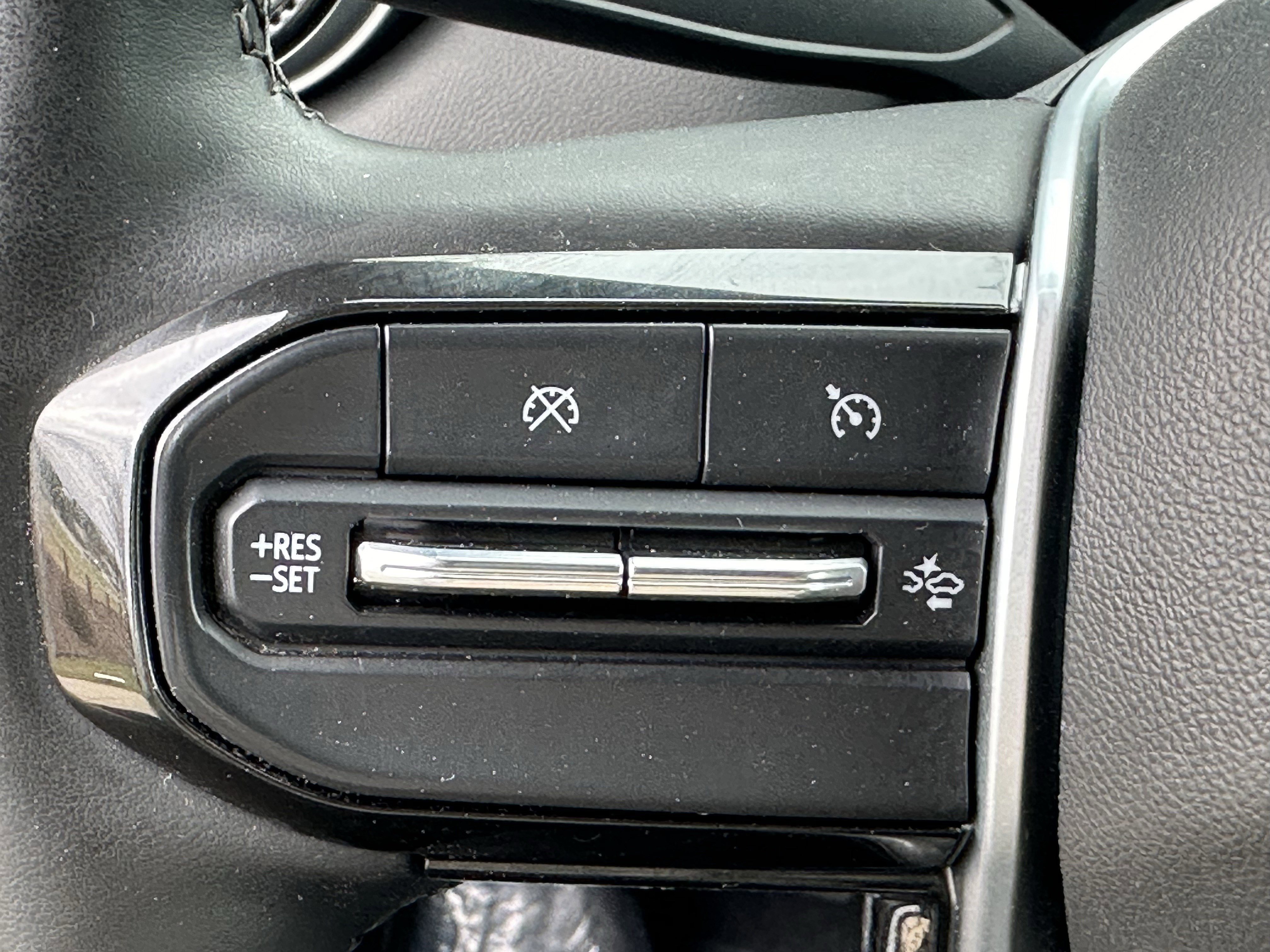 Used 2024 Chevrolet Colorado LT w/ LT Convenience Package III image 26