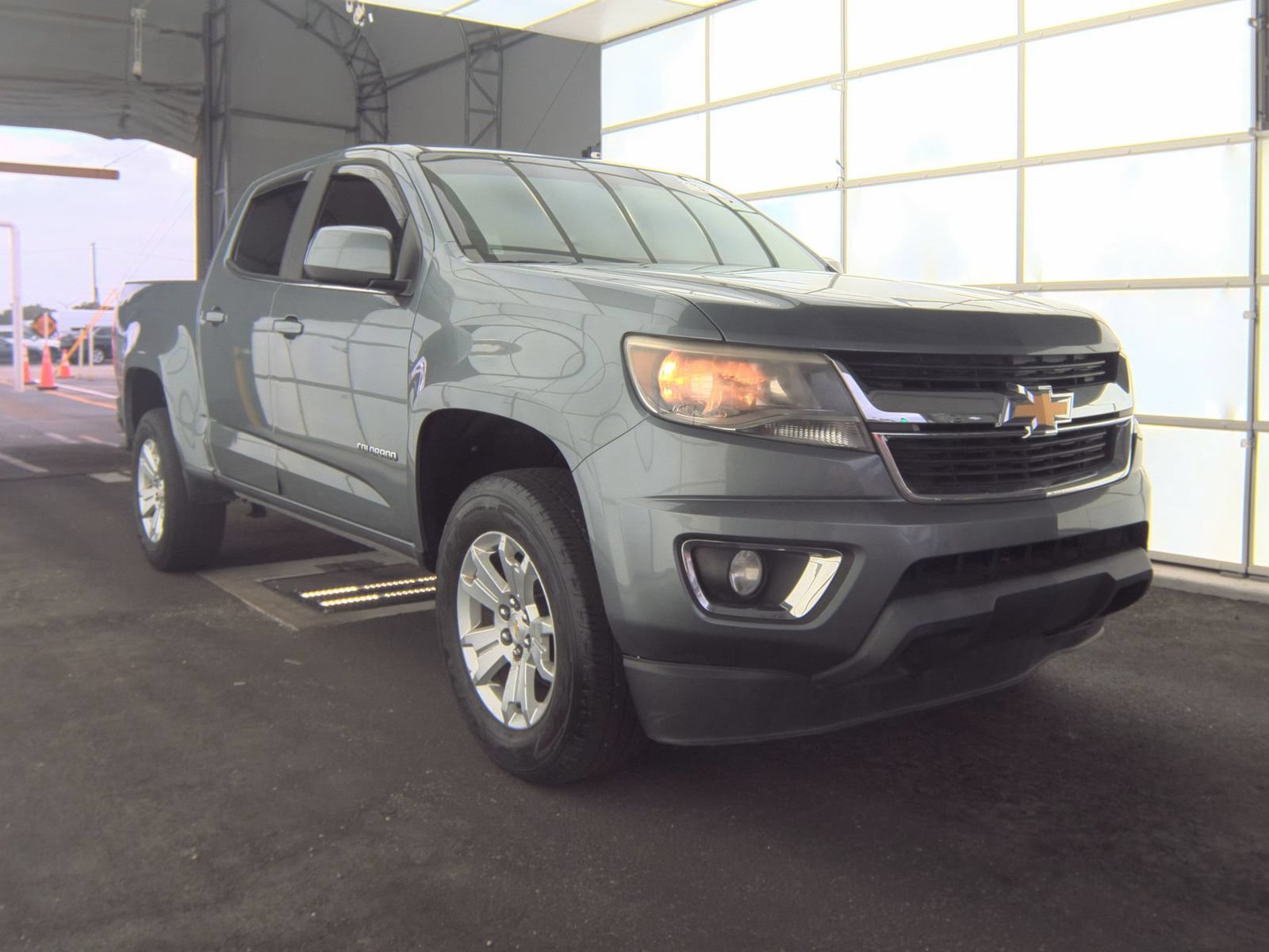 Used 2019 Chevrolet Colorado LT w/ LT Convenience Package RWD image 2