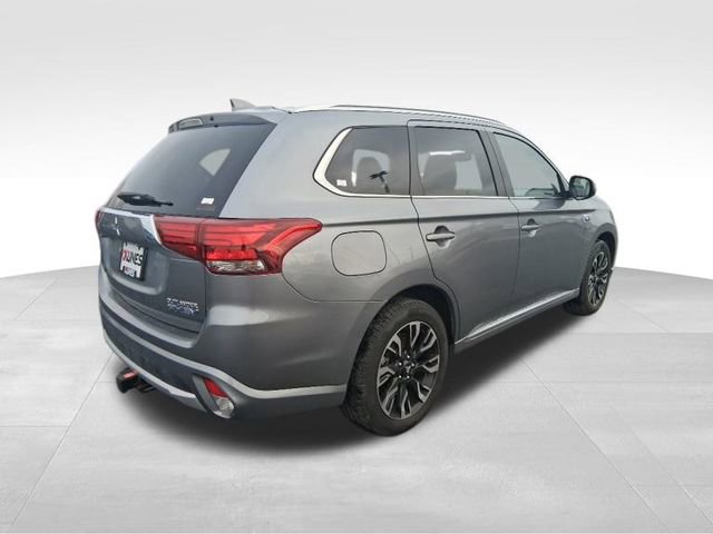 Used 2018 Mitsubishi Outlander SEL image 6