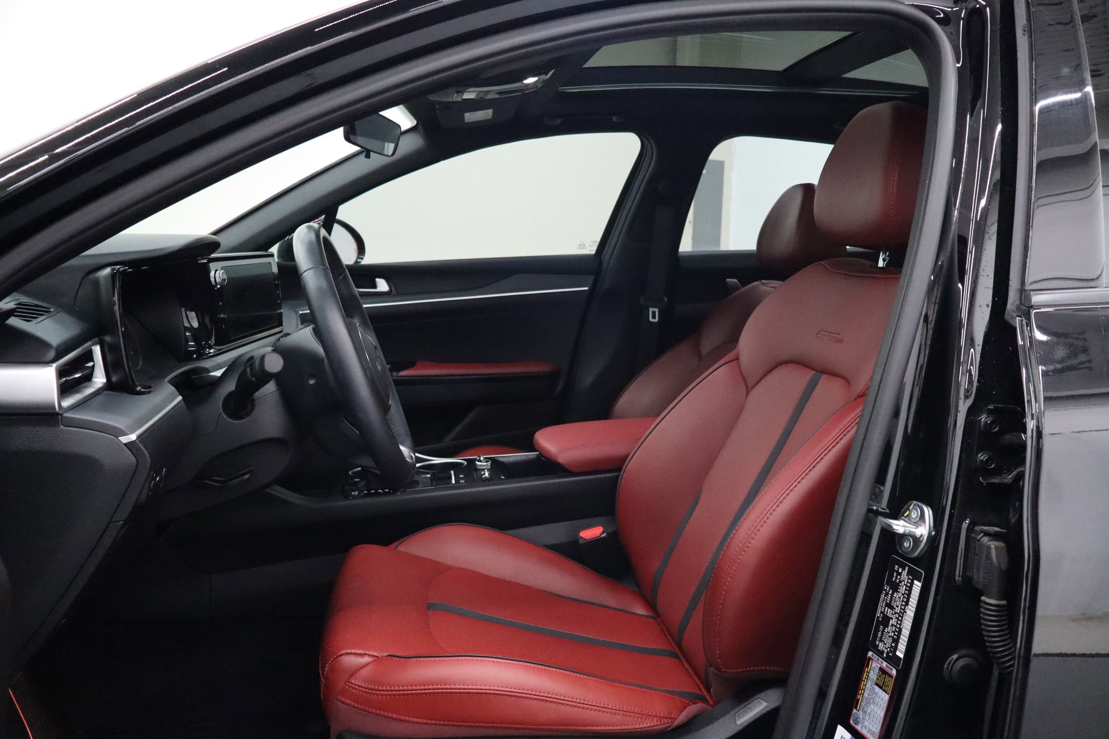 Used 2024 Kia K5 GT-Line image 13